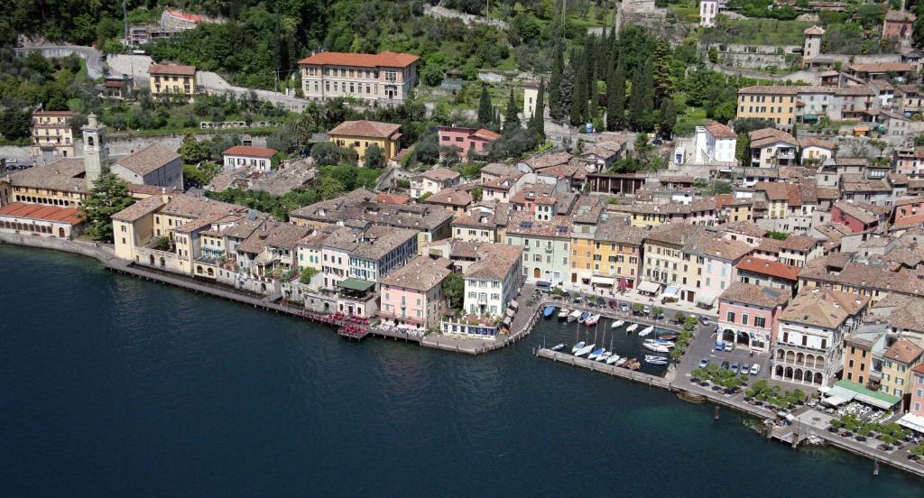 Garni Riviera Hotel